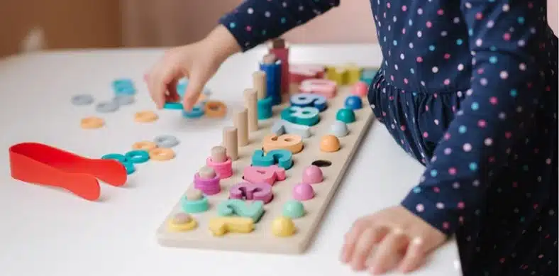 Jouets en bois et jouets électroniques quel est le meilleur choix pour les enfants